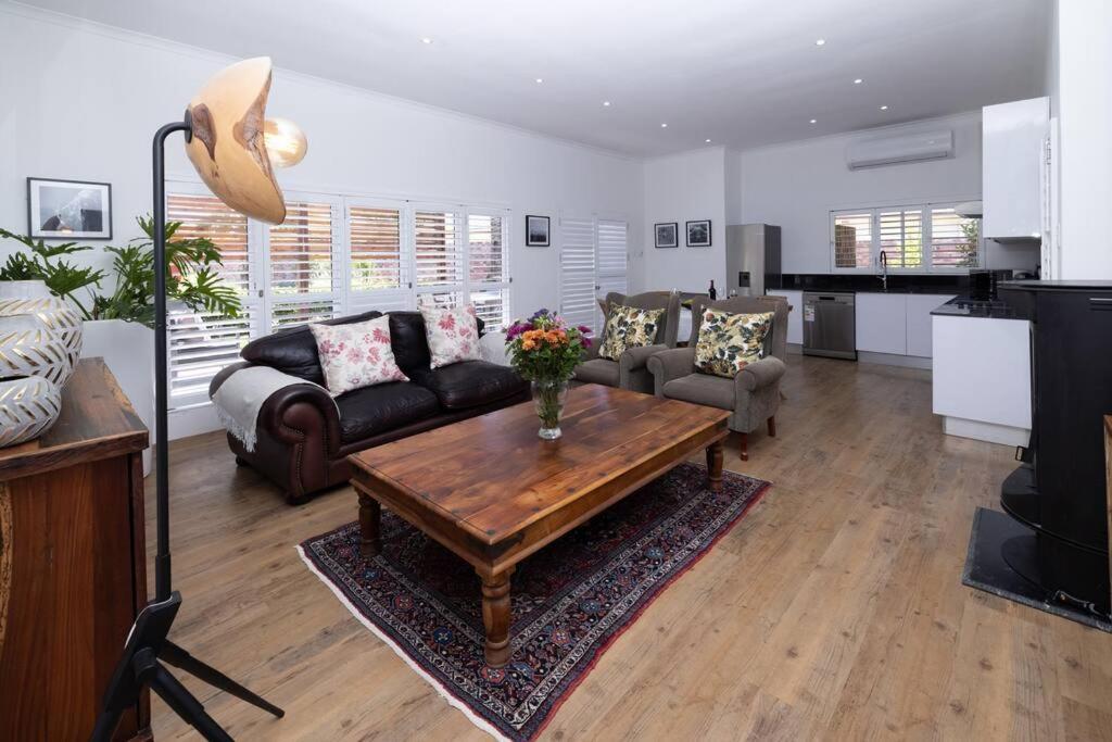 Garten Wohnung Mit Pool, 2 Schlafzimmer Cape Town Dış mekan fotoğraf