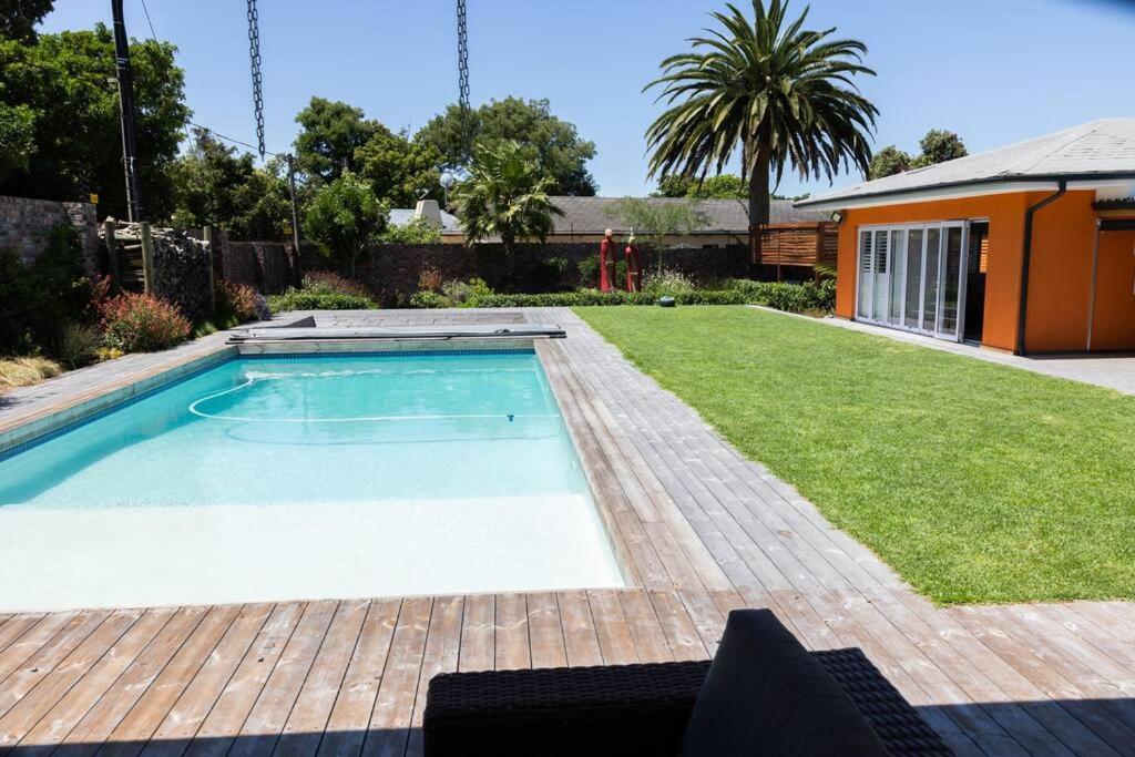 Garten Wohnung Mit Pool, 2 Schlafzimmer Cape Town Dış mekan fotoğraf